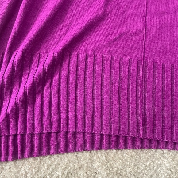 Evri V-Neck Dolman Tunic - Picture 4 of 6